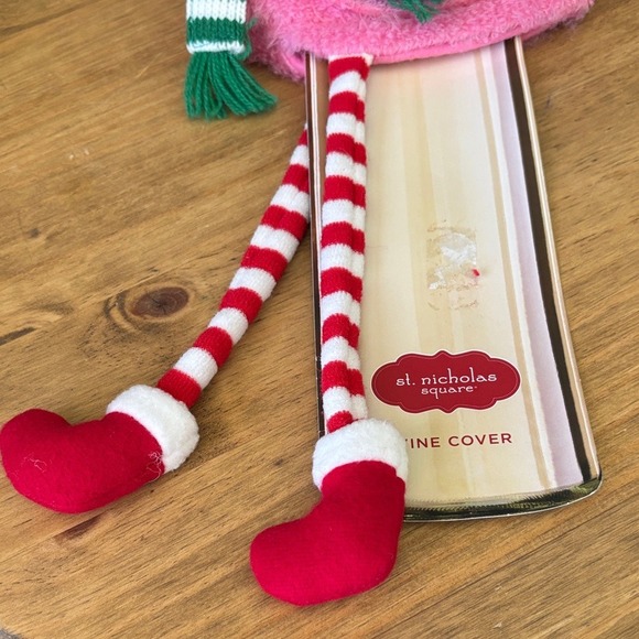 Festive Pink Christmas Flamingo Wine Cover 16" by St. Nicholas Square NEW - Picture 9 of 13